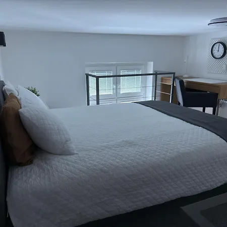 Elena Апартаменты Любляна